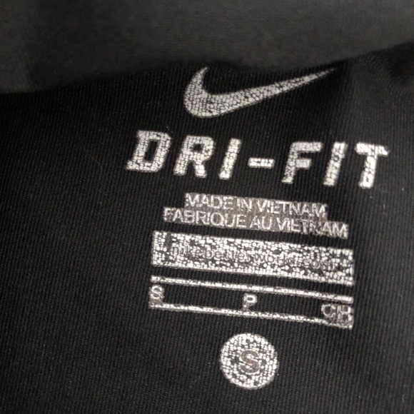 Nike Dryfit Shorts - Picture 2 of 4